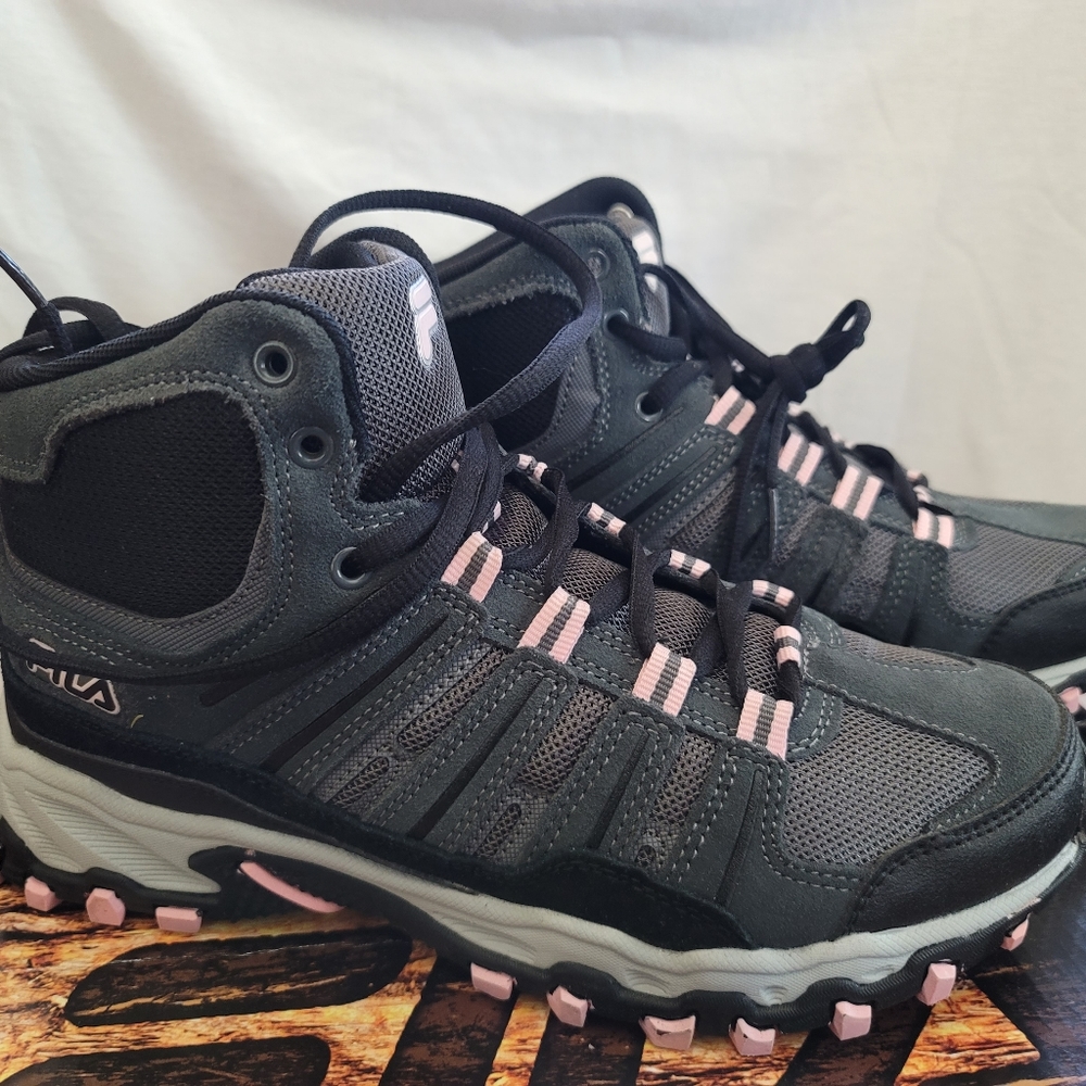 NWT! BRAND NEW! FILA Hiking Shoes